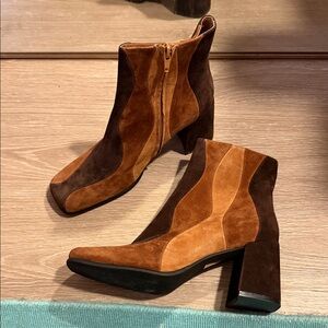 Jeffrey Campbell Lavalamp Block-Heel Booties size 9